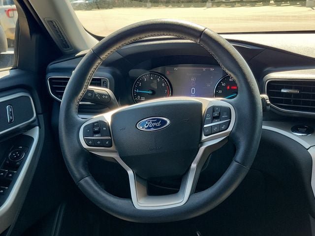 Certified 2024 Ford Explorer XLT w/ Equipment Group 202A AWD/4WD image 25