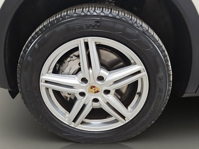 Used 2011 Porsche Cayenne S AWD/4WD image 25