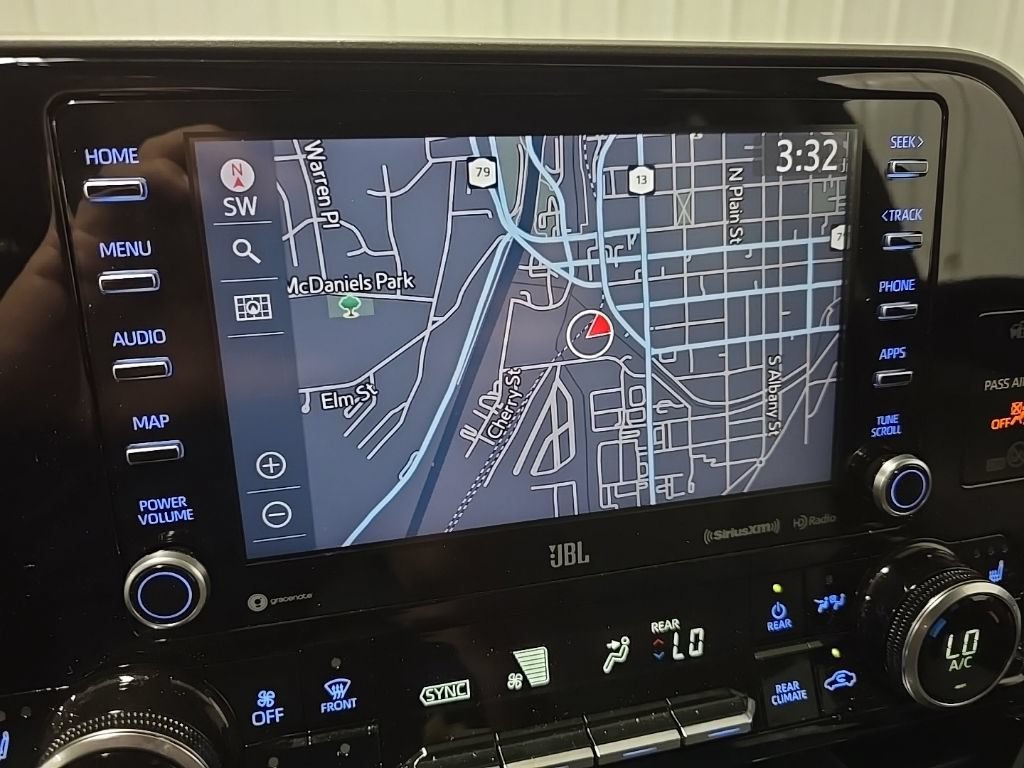Used 2020 Toyota Highlander Limited AWD/4WD image 28