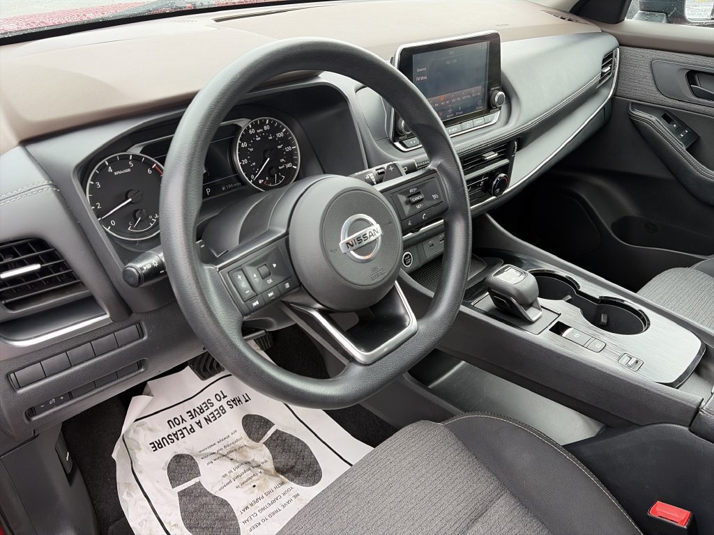 Used 2021 Nissan Rogue S FWD image 12