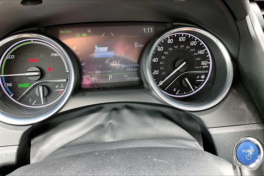 Used 2020 Toyota Camry XLE w/ Sunroof Package FWD image 19