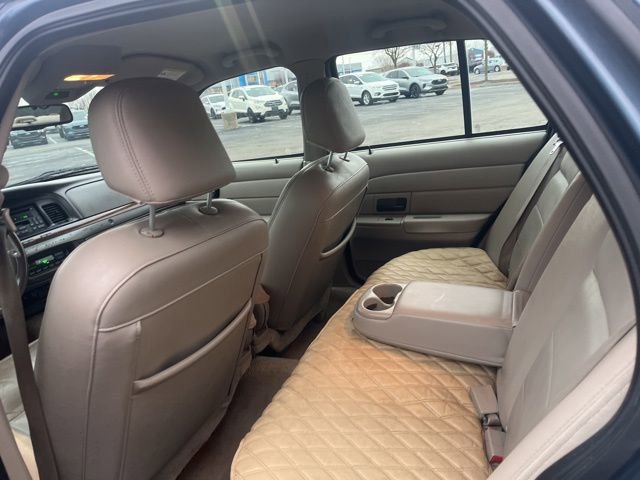 Used 2008 Ford Crown Victoria LX image 12