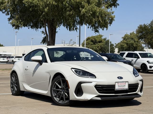 Used 2025 Subaru BRZ Limited RWD image 2