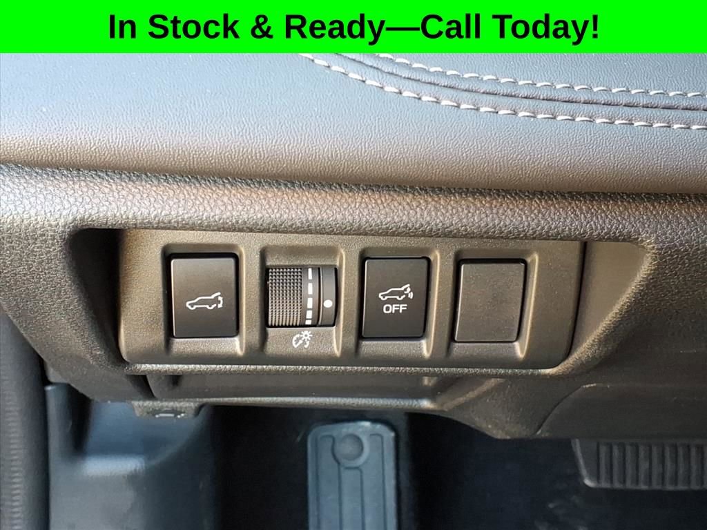 Certified 2025 Subaru Outback Limited image 20