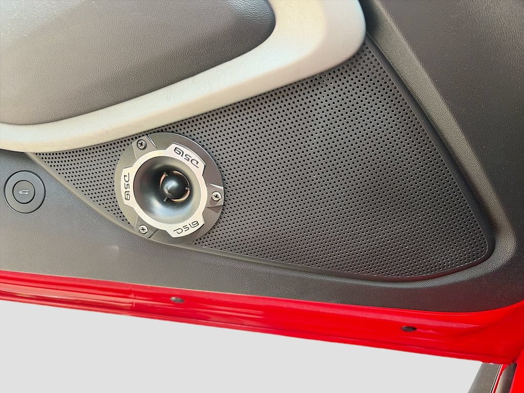 Used 2016 Chevrolet Camaro SS RWD image 19