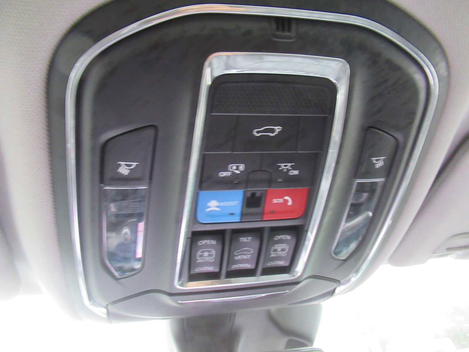 Used 2023 Jeep Grand Cherokee 4WD 4xe w/ Luxury Tech Group II image 34