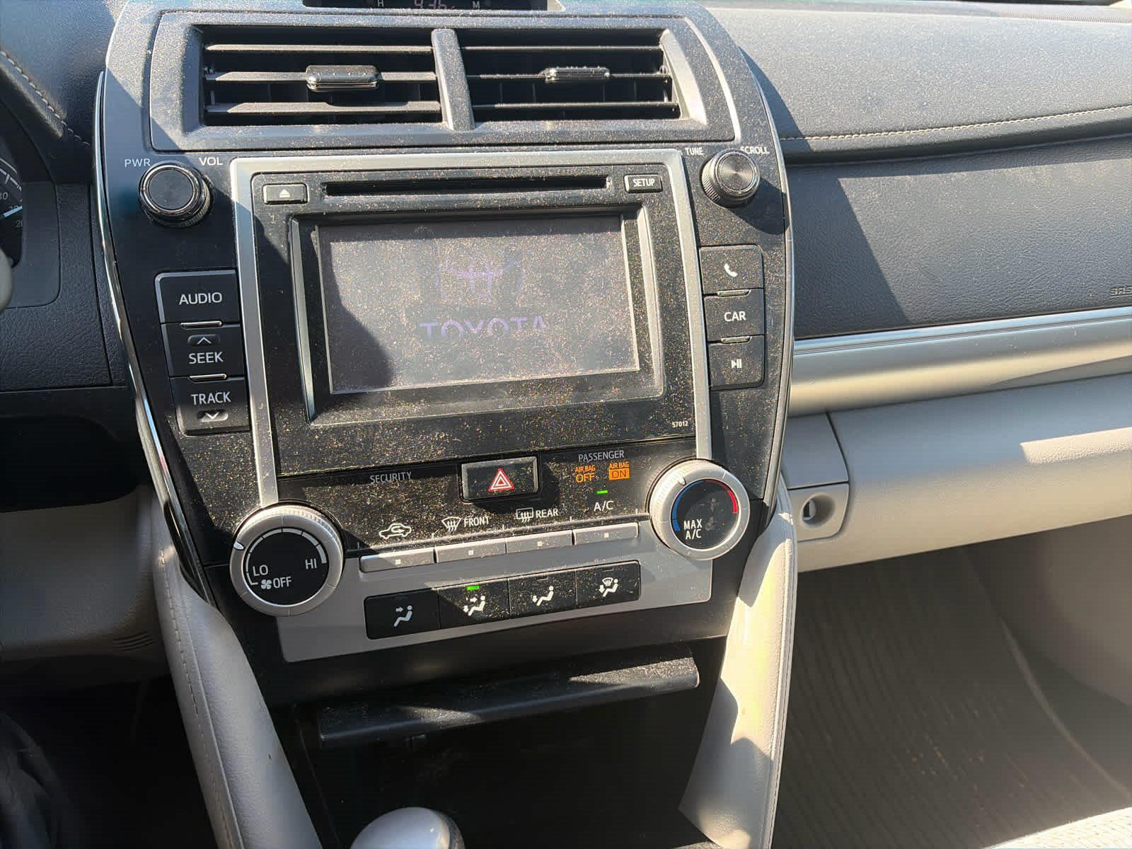 Used 2012 Toyota Camry LE FWD image 7