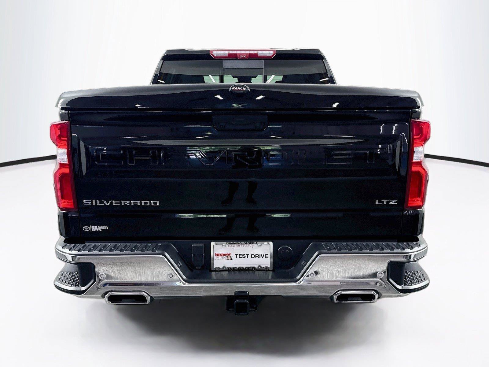 Used 2025 Chevrolet Silverado 1500 LTZ w/ LTZ Premium Package AWD/4WD image 12