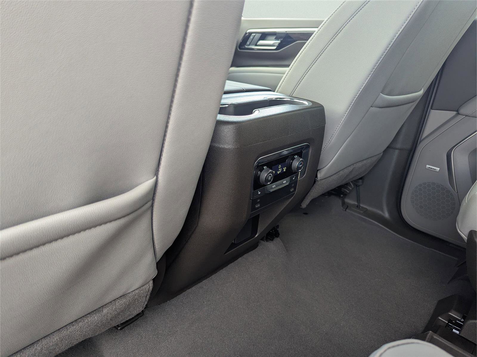 New 2026 Chevrolet Suburban LT w/ Comfort Package RWD image 20