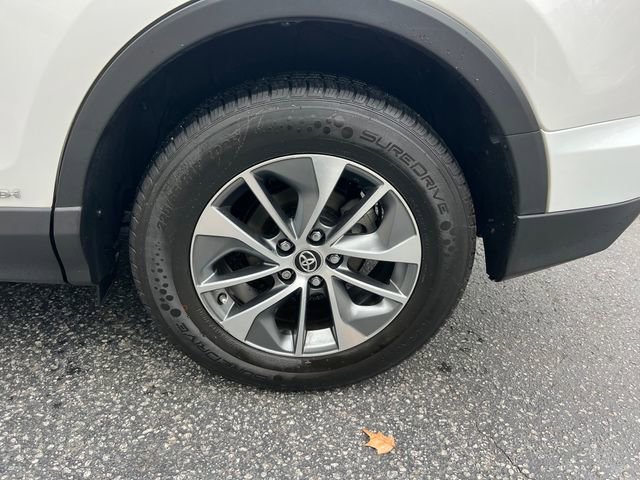 Used 2018 Toyota RAV4 XLE image 36