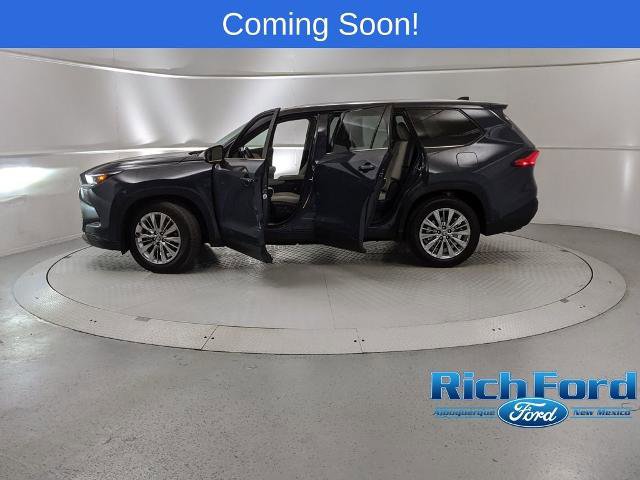 Used 2024 Toyota Grand Highlander Platinum image 29