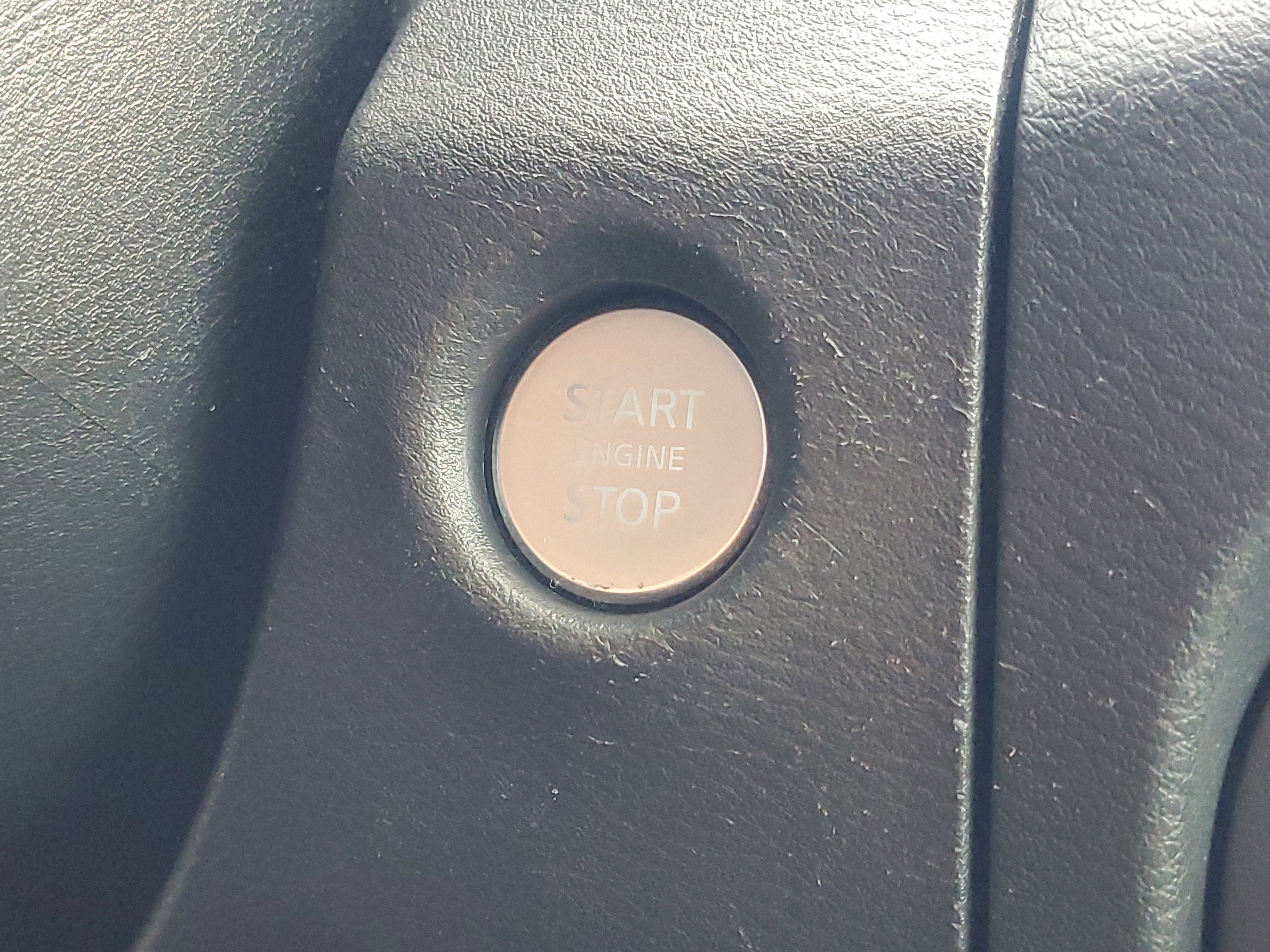 Used 2022 Nissan Frontier SV w/ Technology Package image 30