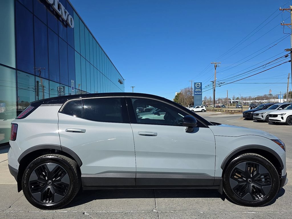New 2026 Volvo EX30 Cross Country Ultra w/ Protection Package Premier AWD/4WD image 12