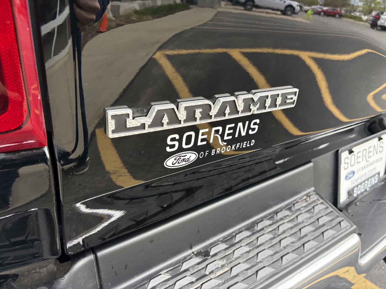 Used 2020 RAM 1500 Laramie AWD/4WD image 7