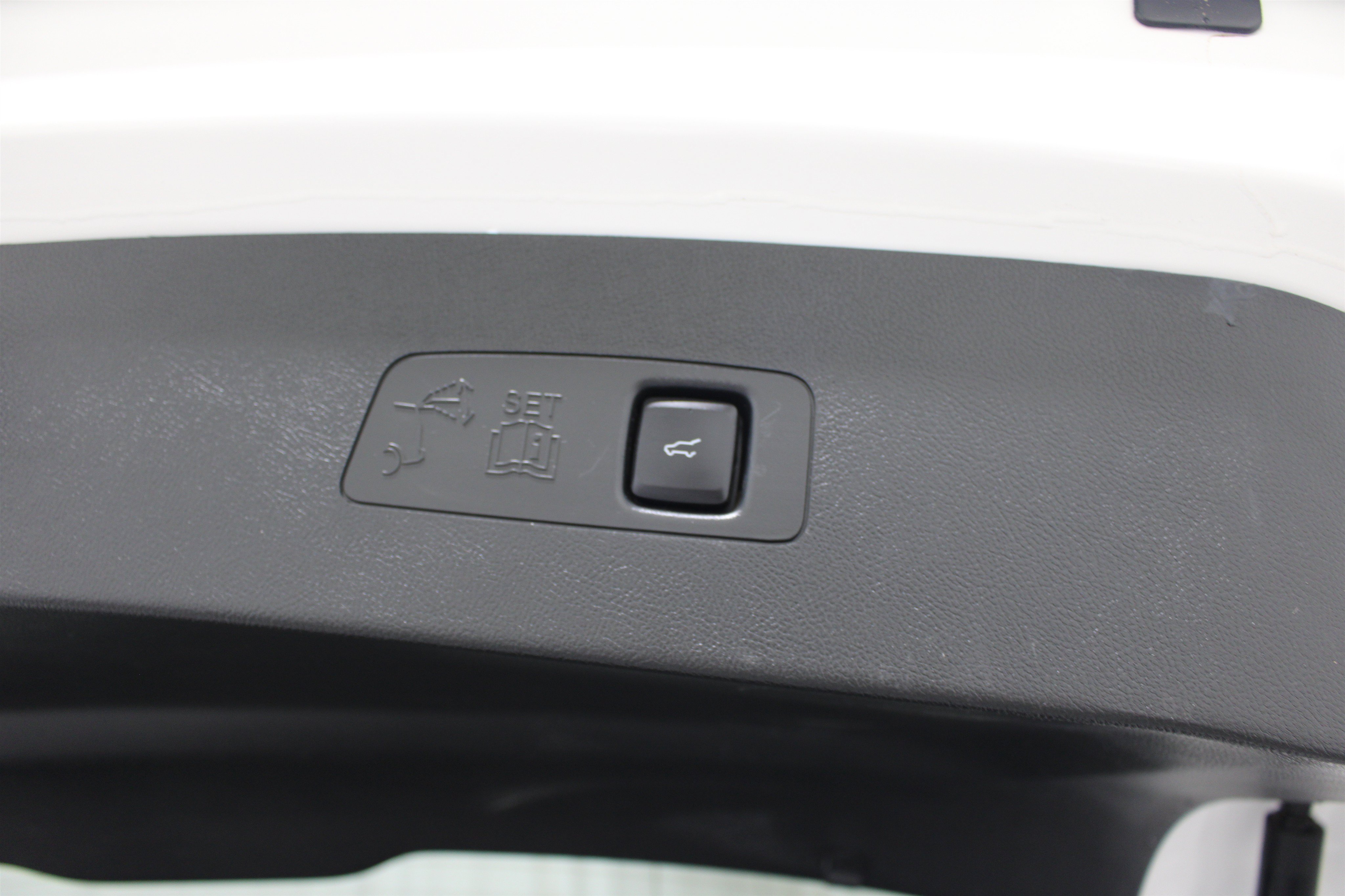 Certified 2022 Lincoln Corsair AWD w/ Premium Package image 24