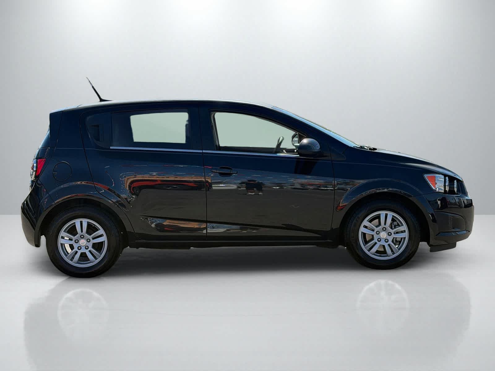 Used 2013 Chevrolet Sonic LT FWD image 8