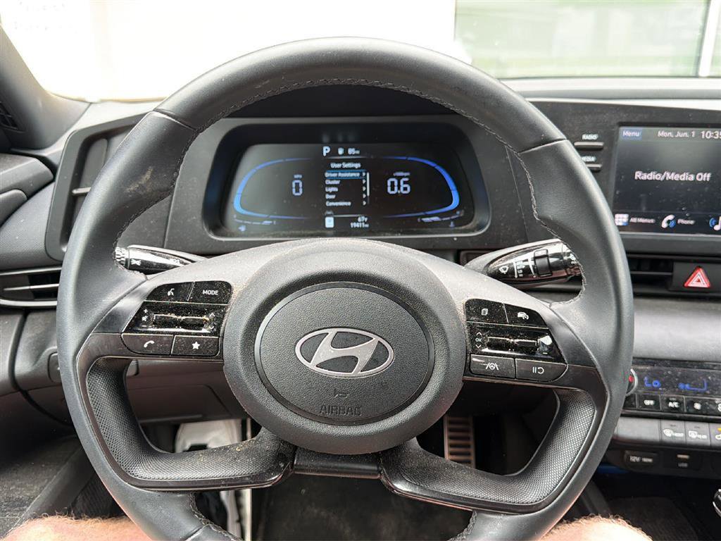 Used 2025 Hyundai Elantra Sport w/ Cargo Package FWD image 7