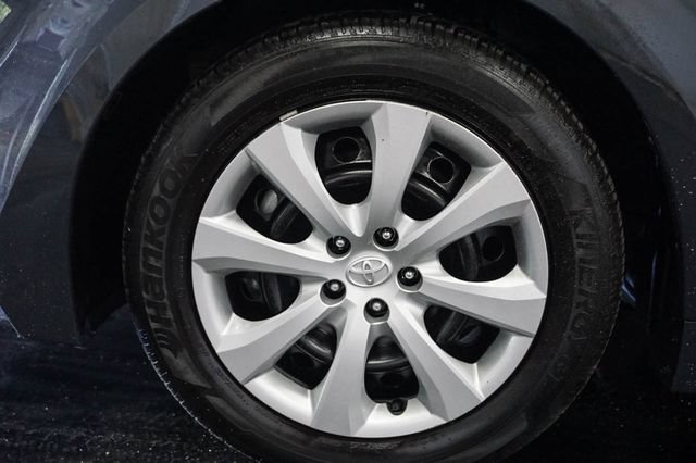 Used 2024 Toyota Corolla LE FWD image 3