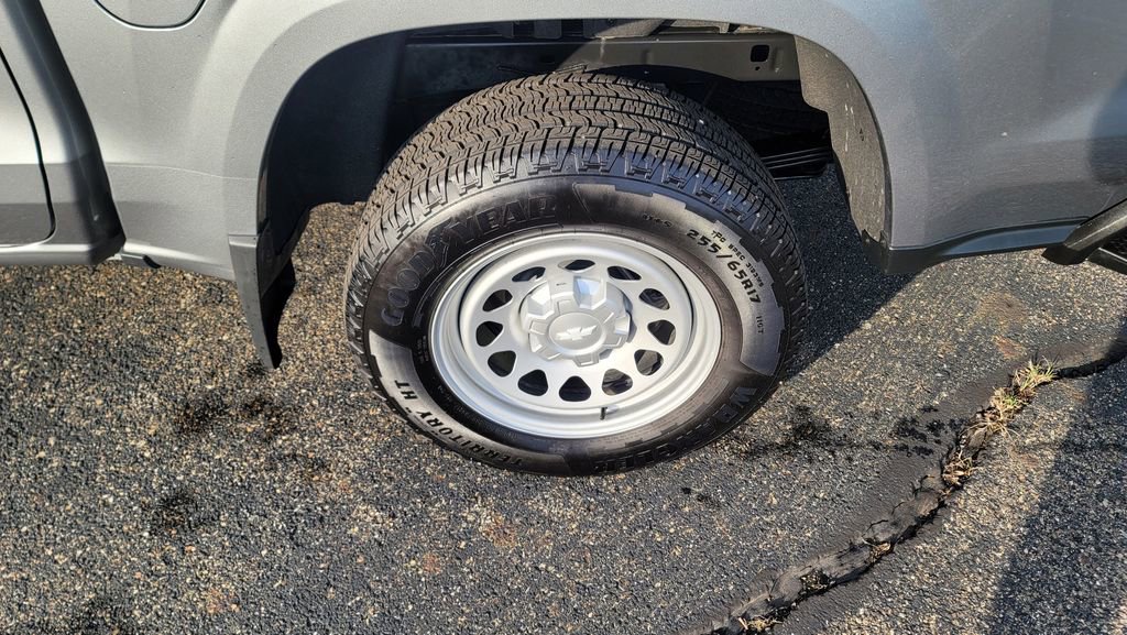 Used 2026 Chevrolet Colorado W/T w/ Advanced Trailering Package image 8