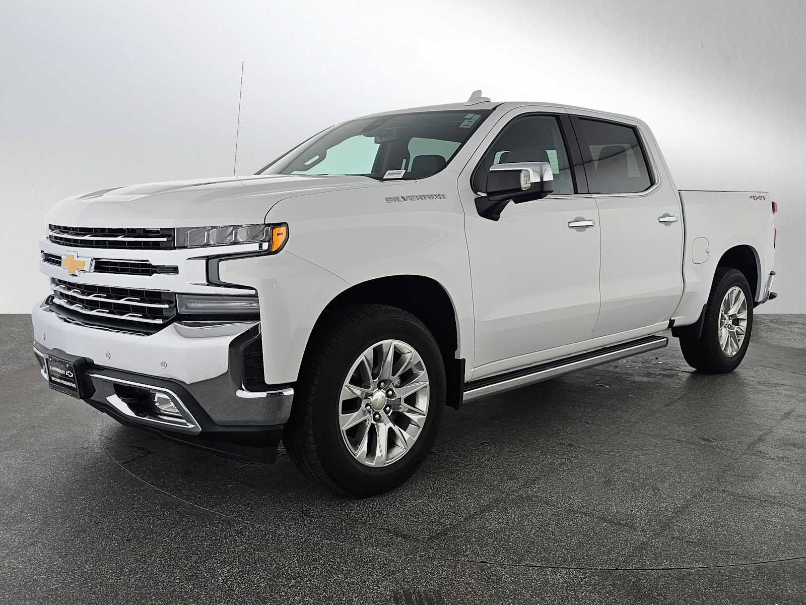 Used 2022 Chevrolet Silverado 1500 LTZ w/ LTZ Premium Package image 14