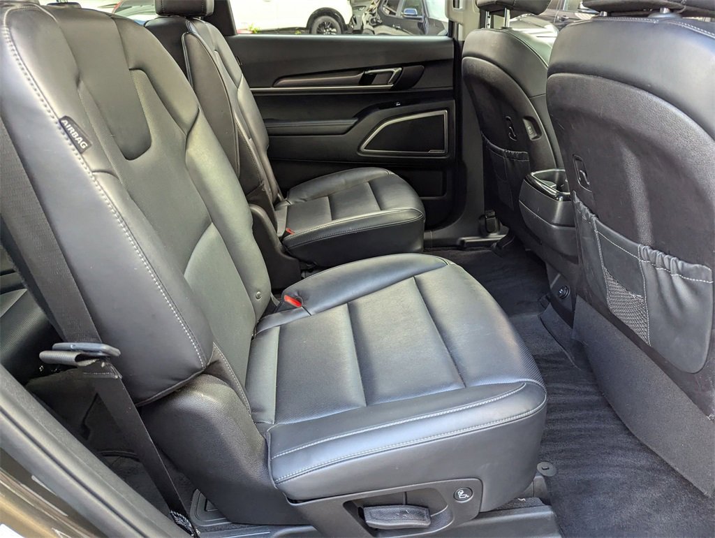 Used 2025 Kia Telluride S image 30