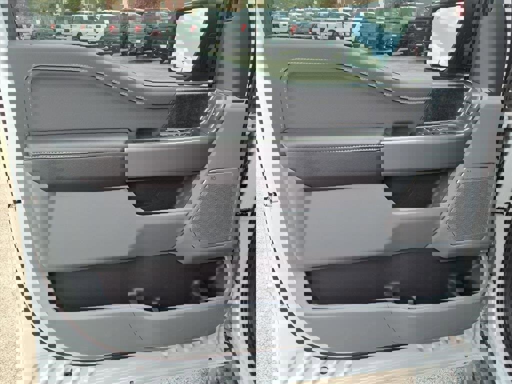 New 2025 Ford F150 Lightning Flash image 21