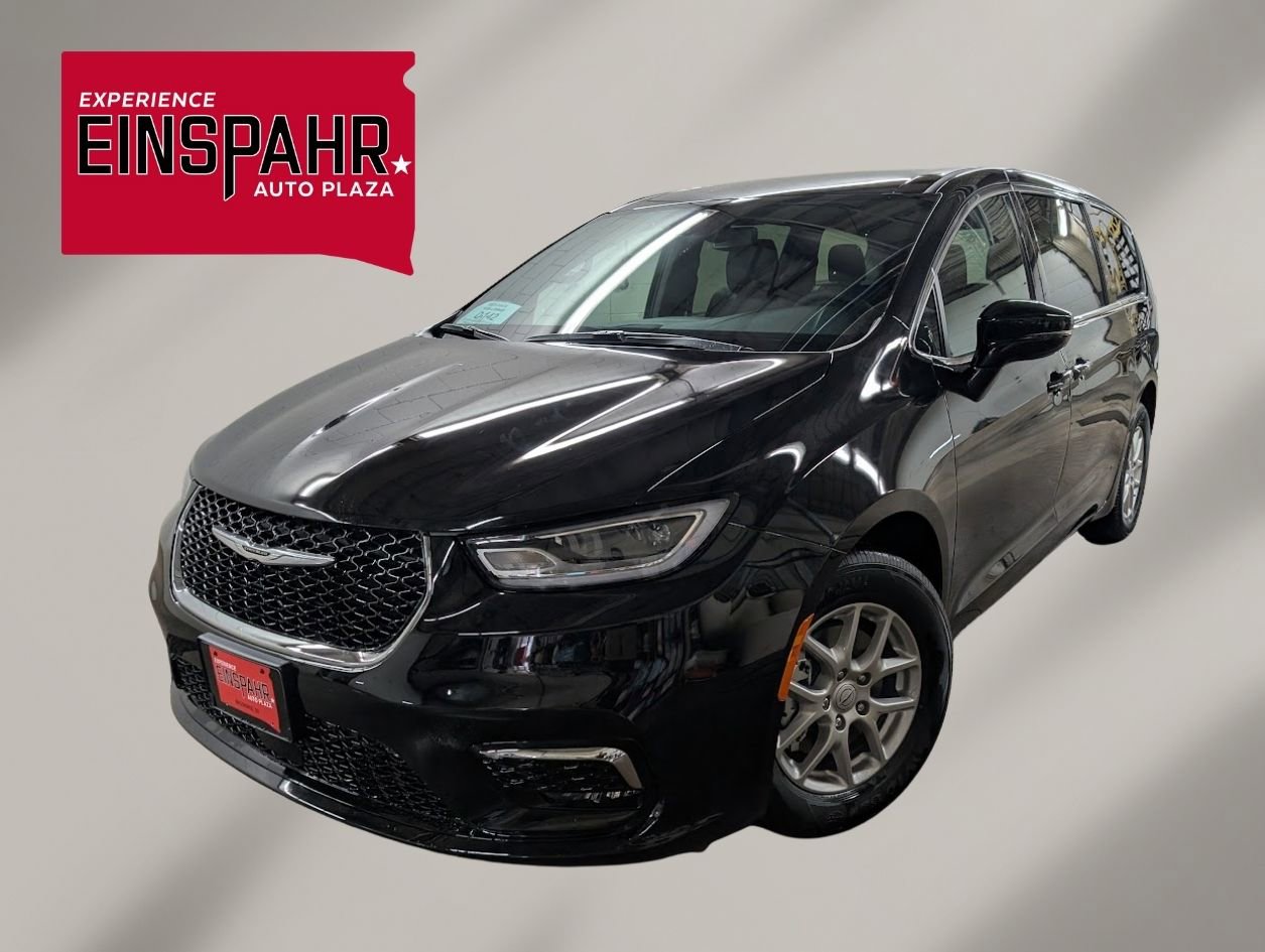 New 2026 Chrysler Pacifica Select image 1