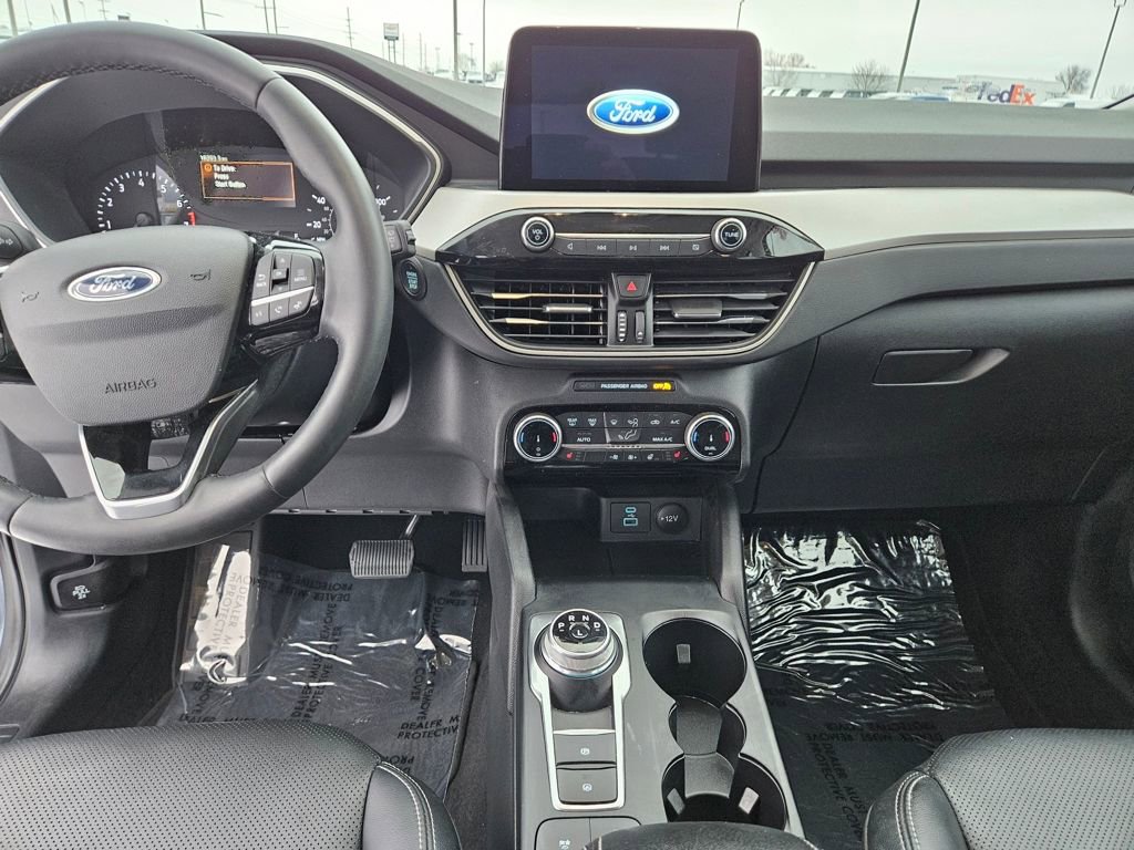 Used 2022 Ford Escape SEL image 19