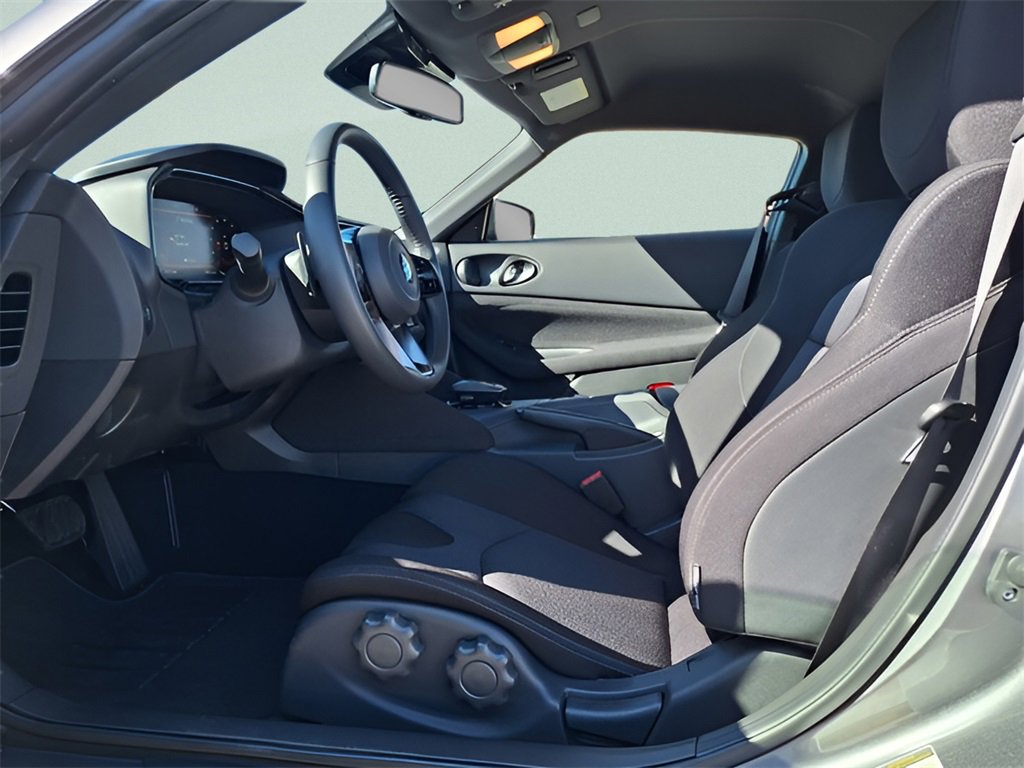 Used 2025 Nissan Z Sport w/ Floor Mat Package image 10