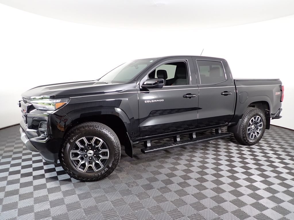 Used 2026 Chevrolet Colorado Z71 AWD/4WD image 12