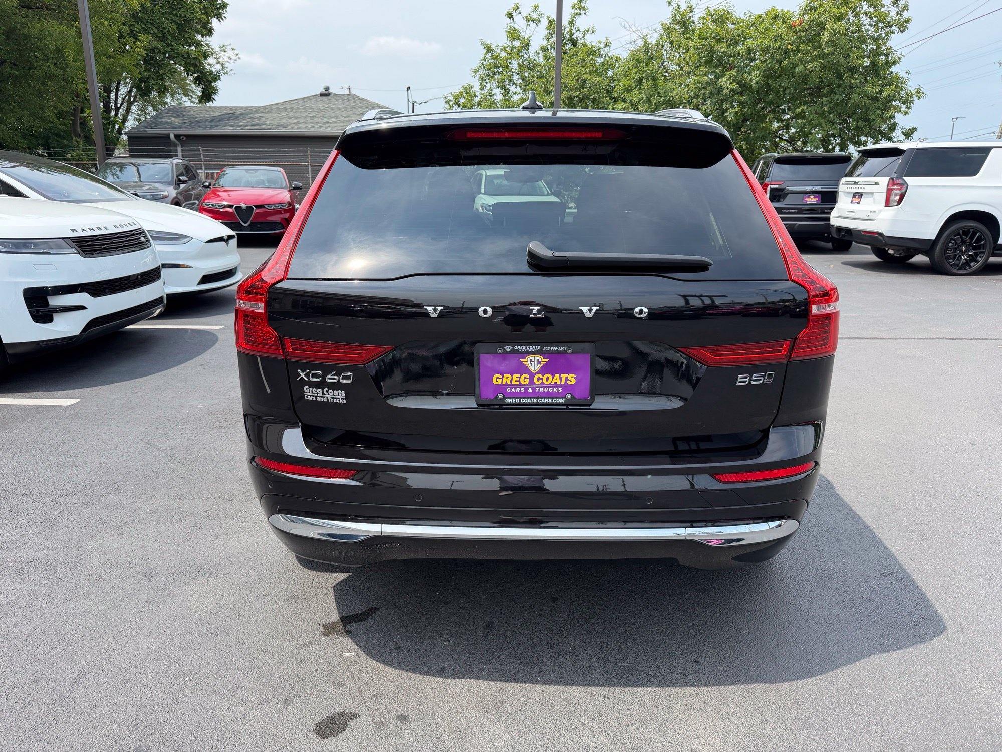 Used 2023 Volvo XC60 B5 Plus AWD/4WD image 5