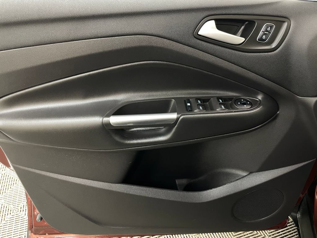 Used 2018 Ford Escape SEL AWD/4WD image 21