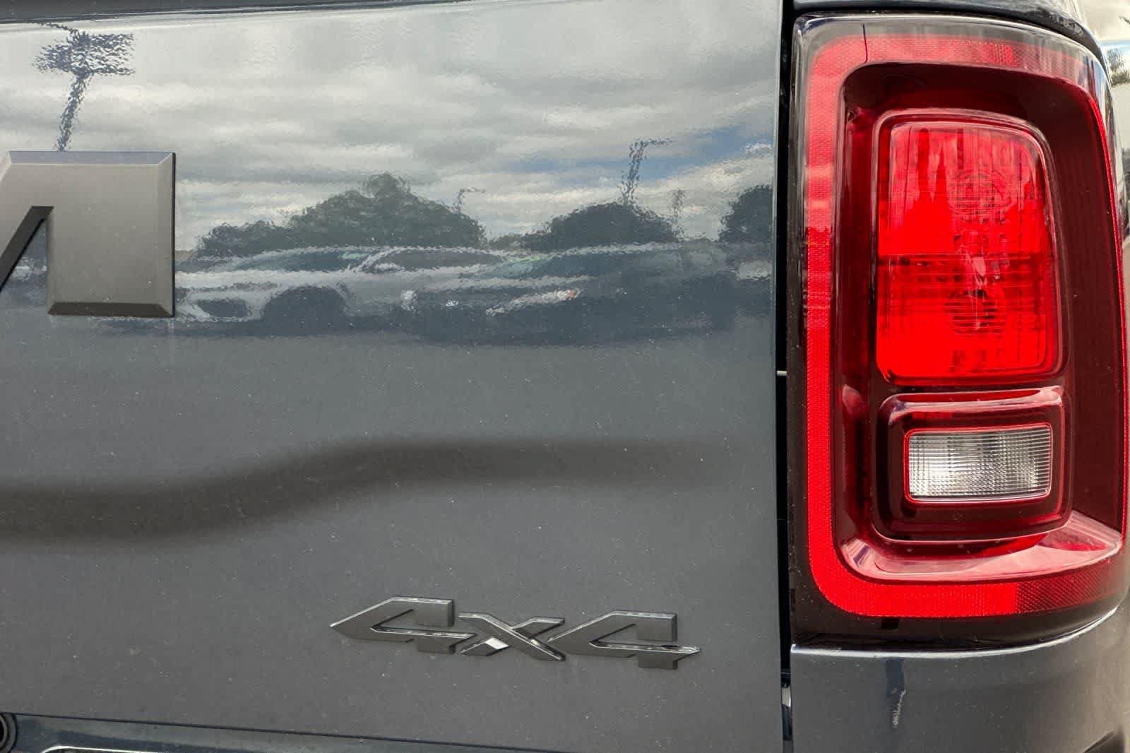 New 2026 RAM 2500 Tradesman AWD/4WD image 31