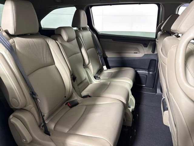 Used 2018 Honda Odyssey Touring image 15