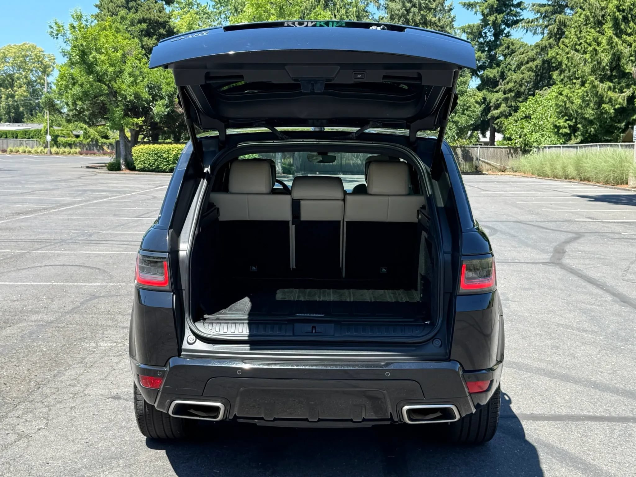 Used 2019 Land Rover Range Rover Sport Supercharged AWD/4WD image 37