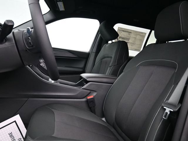 New 2026 Jeep Grand Cherokee Laredo X image 12