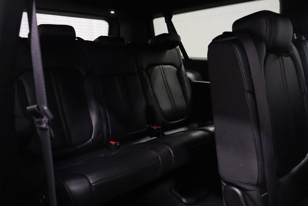 Used 2024 Jeep Wagoneer L Series II w/ Flexible Seating Group image 19