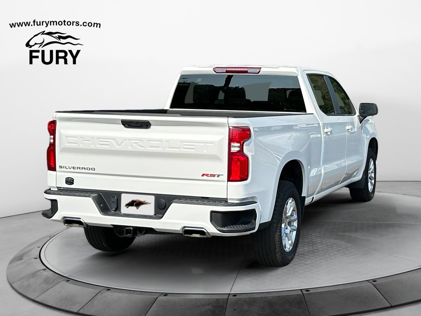 Used 2023 Chevrolet Silverado 1500 RST AWD/4WD image 4