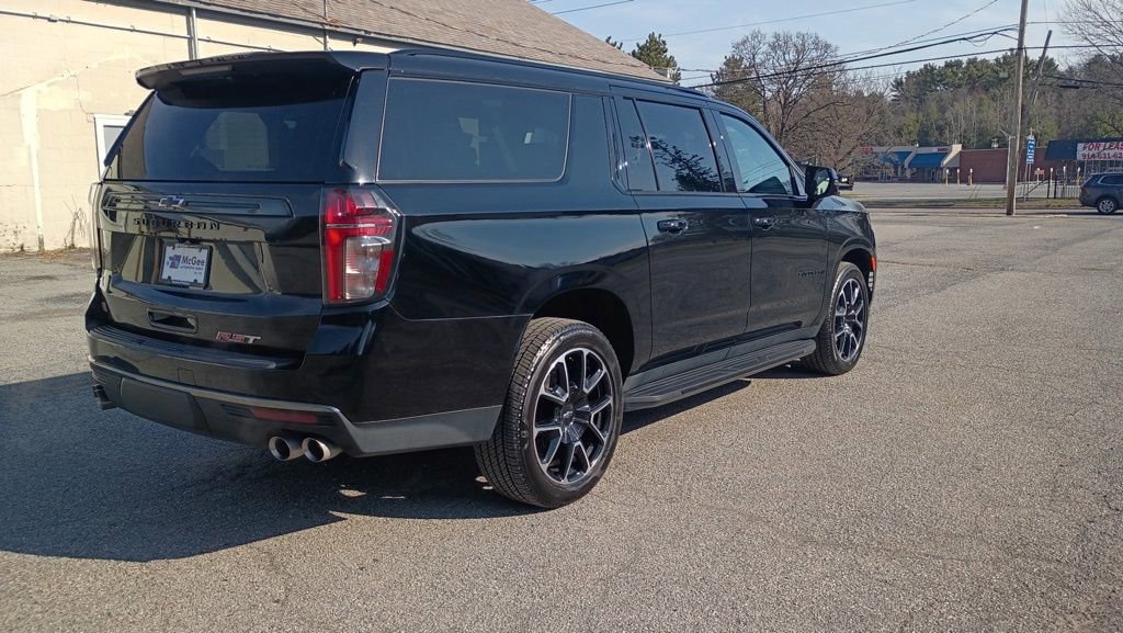 Used 2022 Chevrolet Suburban RST w/ Sport Performance Package AWD/4WD image 7