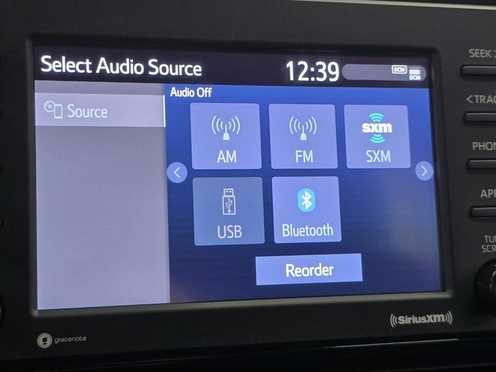 Used 2022 Toyota RAV4 XLE image 4