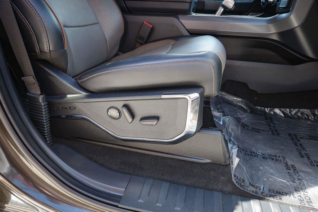 Used 2024 Ford F150 Lariat image 23