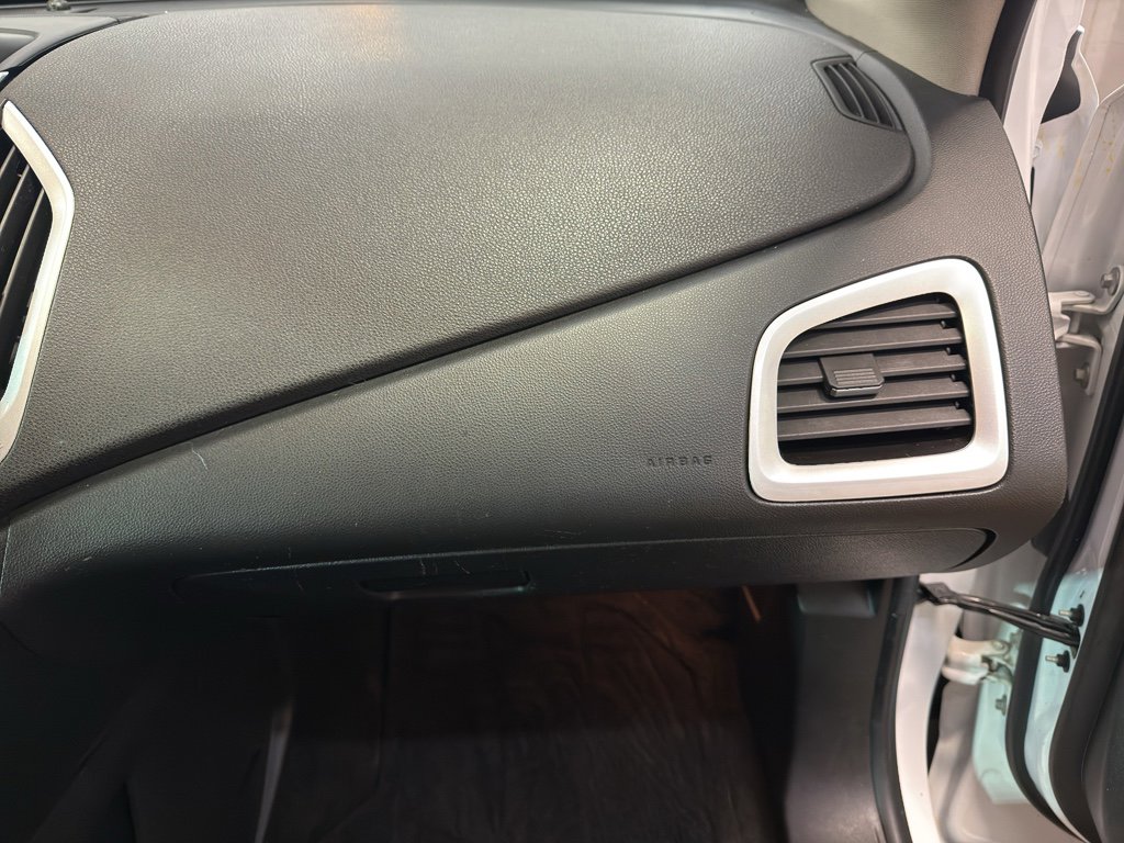 Used 2016 GMC Terrain SLT w/ Open Road Package image 24