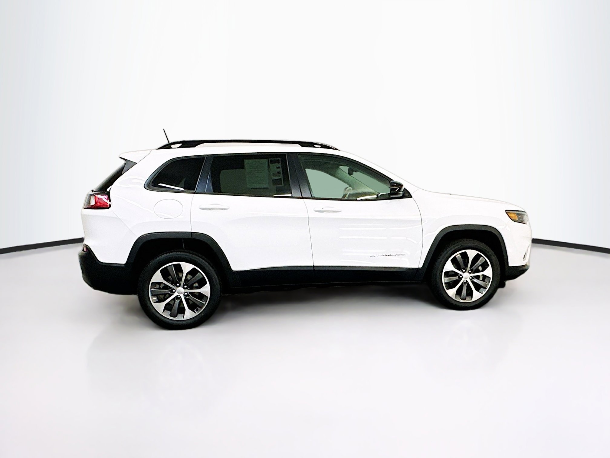 Used 2022 Jeep Cherokee Limited w/ Elite Package AWD/4WD image 10