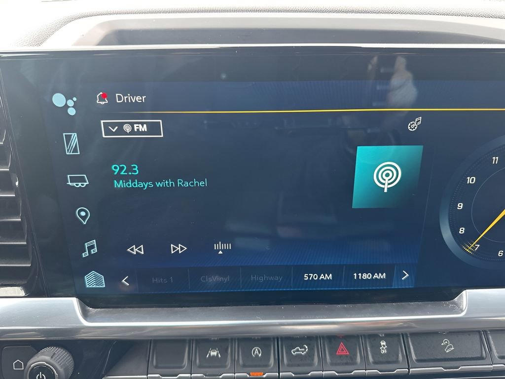 Used 2023 Chevrolet Silverado 1500 LT Trail Boss w/ Protection Package AWD/4WD image 17