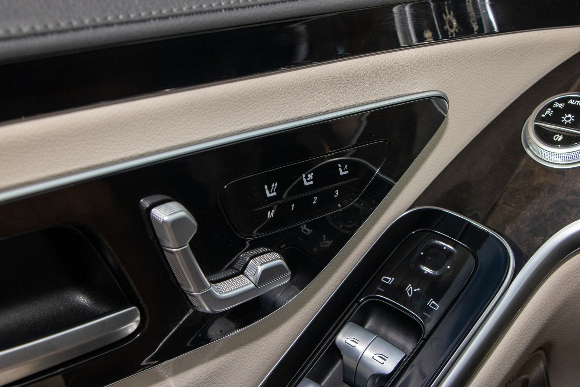 Used 2022 Mercedes-Benz S 500 4MATIC image 27