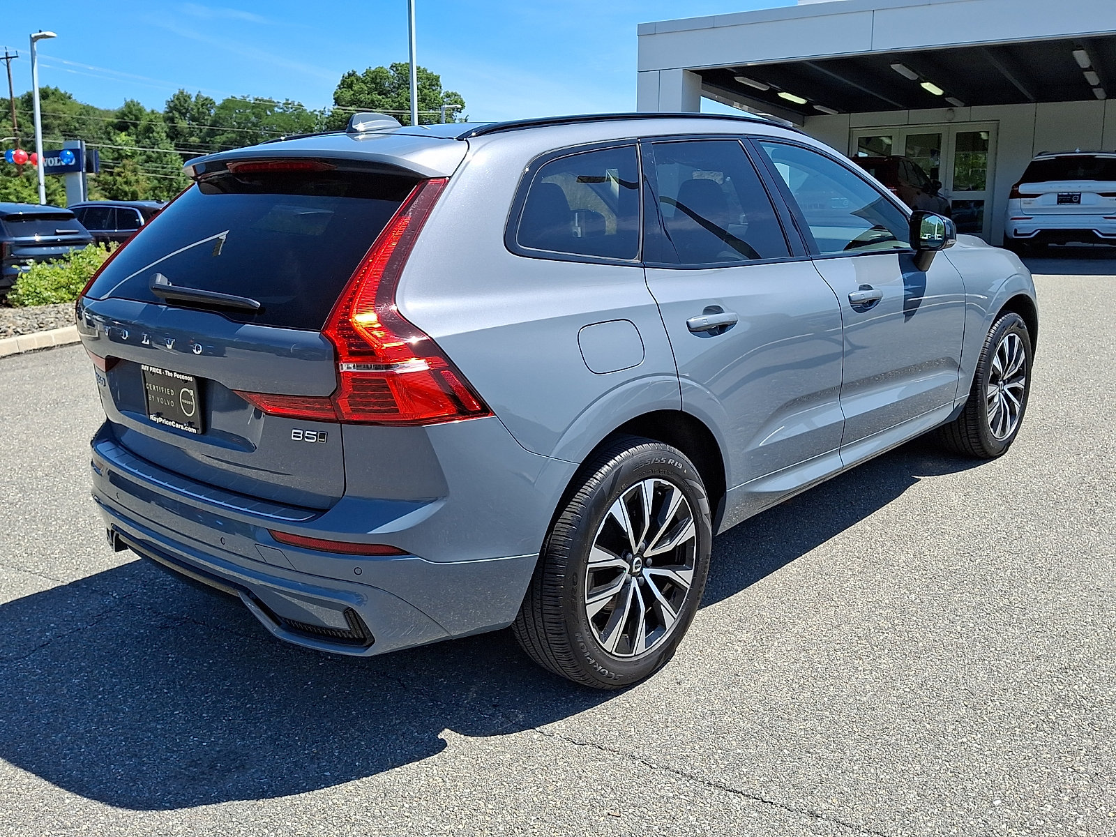 Certified 2024 Volvo XC60 B5 Core w/ Protection Package Premier AWD/4WD image 6