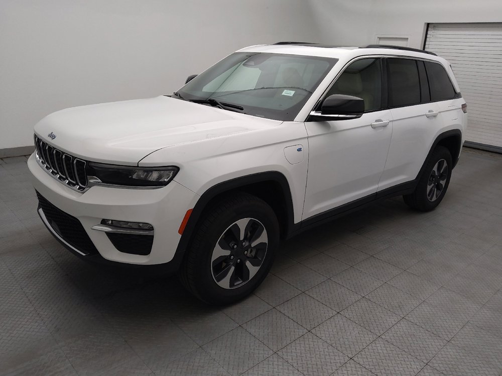 Used 2024 Jeep Grand Cherokee Limited 4xe AWD/4WD image 2