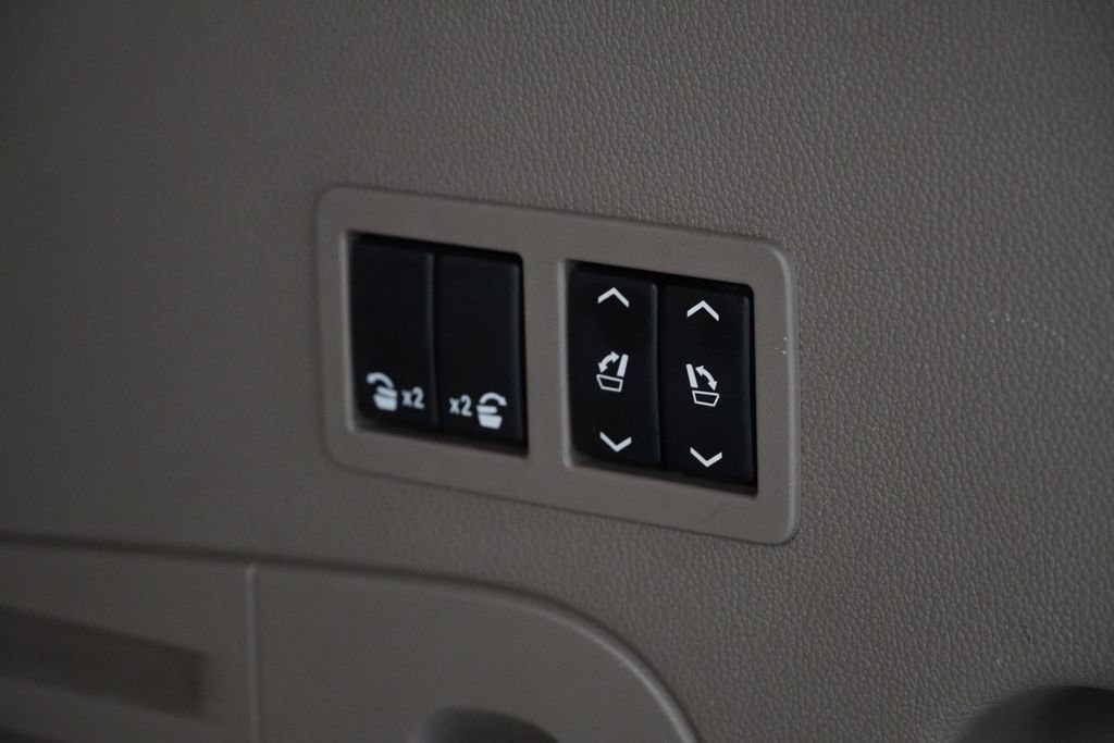 Used 2015 Chevrolet Tahoe LTZ image 12