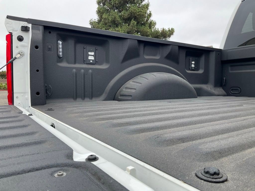 Certified 2025 Ford F350 Lariat w/ Black Appearance Package image 12