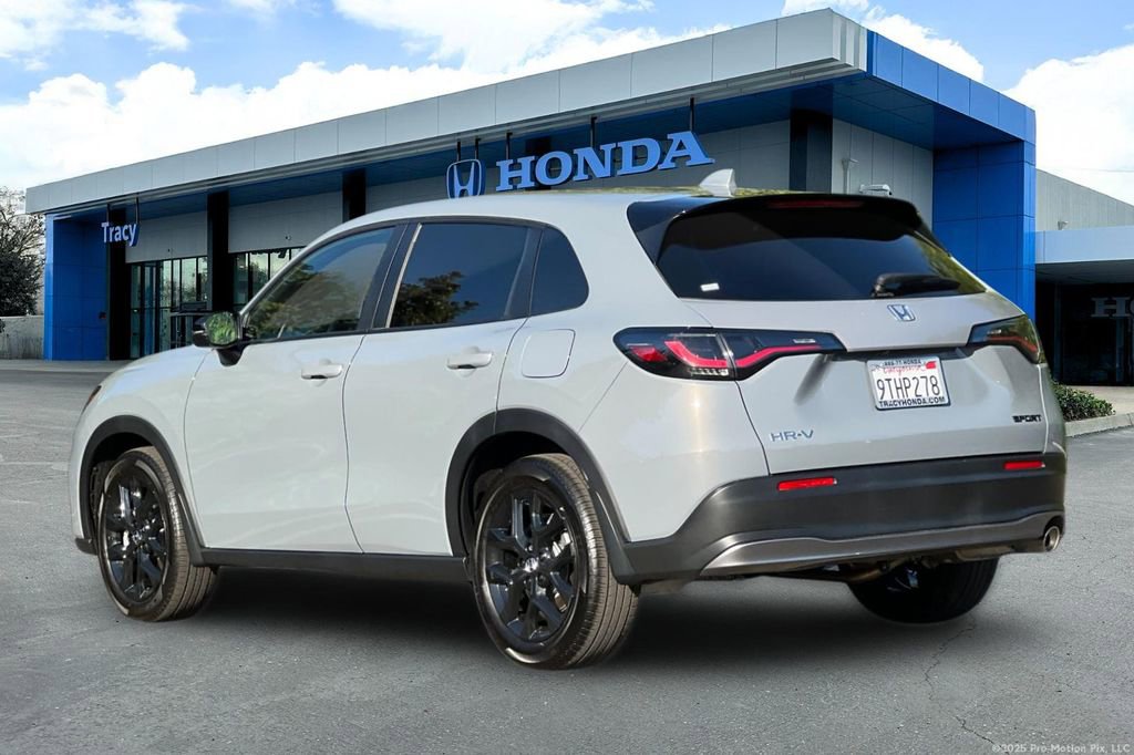 Certified 2025 Honda HR-V Sport image 10